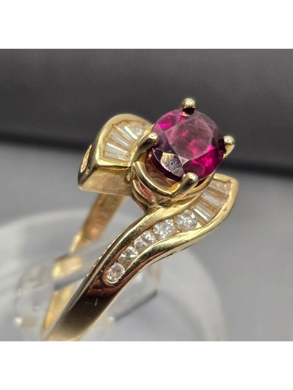 14K Gold Garnet Diamond Vintage Cocktail Ring Size 7 Signed EREV Band - Picture 10 of 16